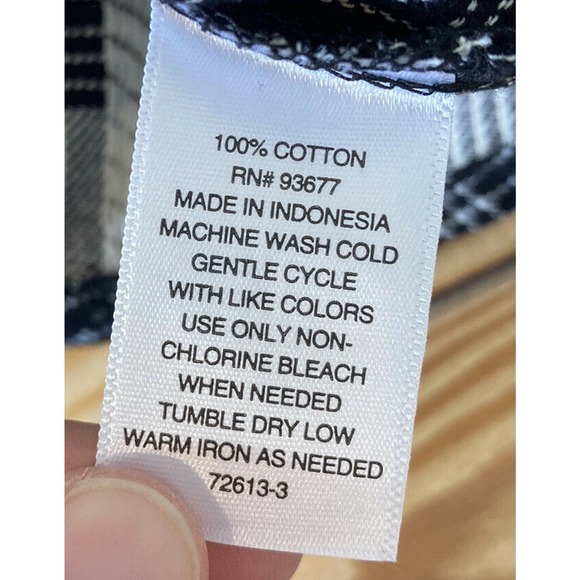 NWT A New Approach Button Up Shirt Large Women’s Black Patterned Long Sleeve $44 - Picture 6 of 9